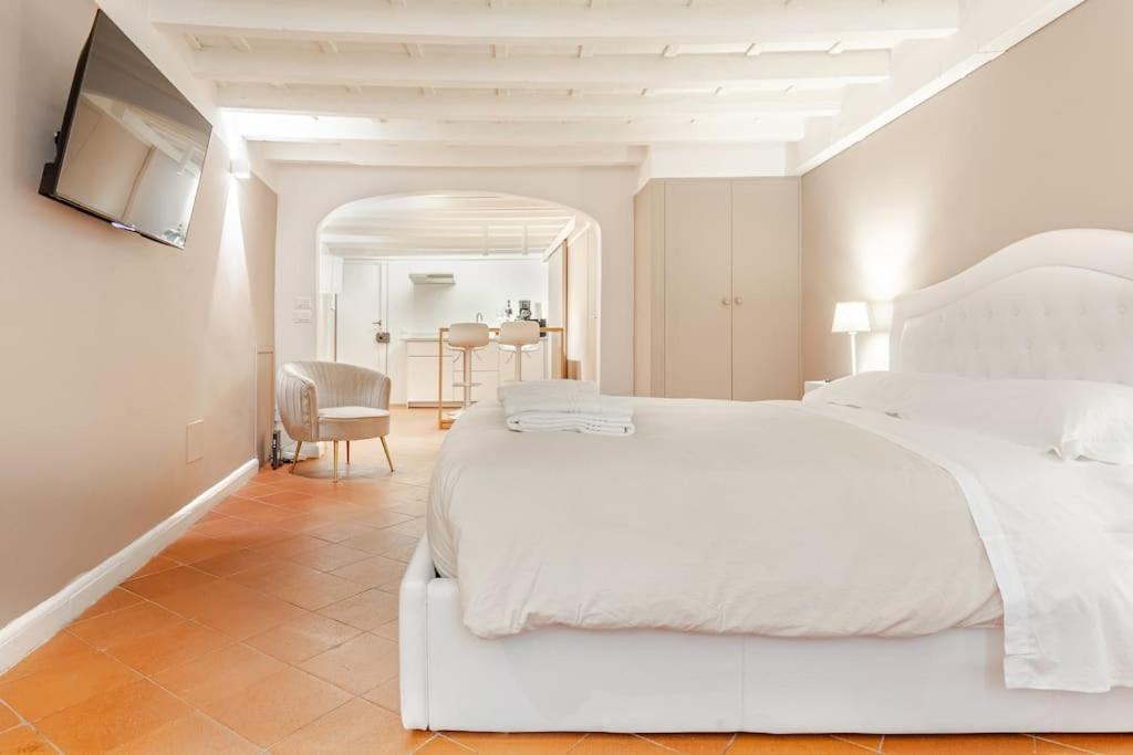 Amazing Apartment In Piazza Santa Croce Firenze Eksteriør billede